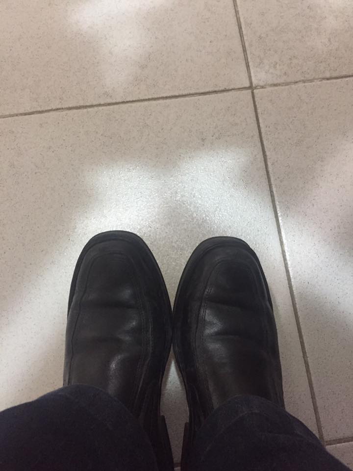 A falta dos cadarços