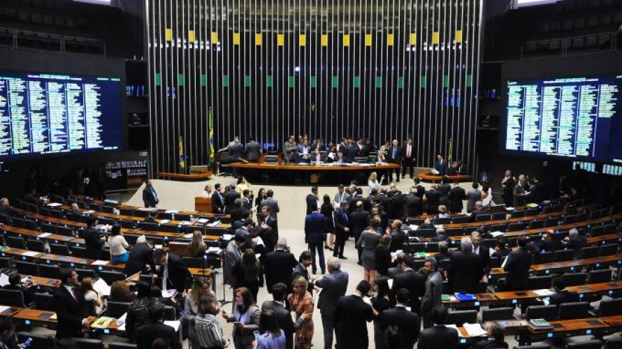 Voto secreto é golpe