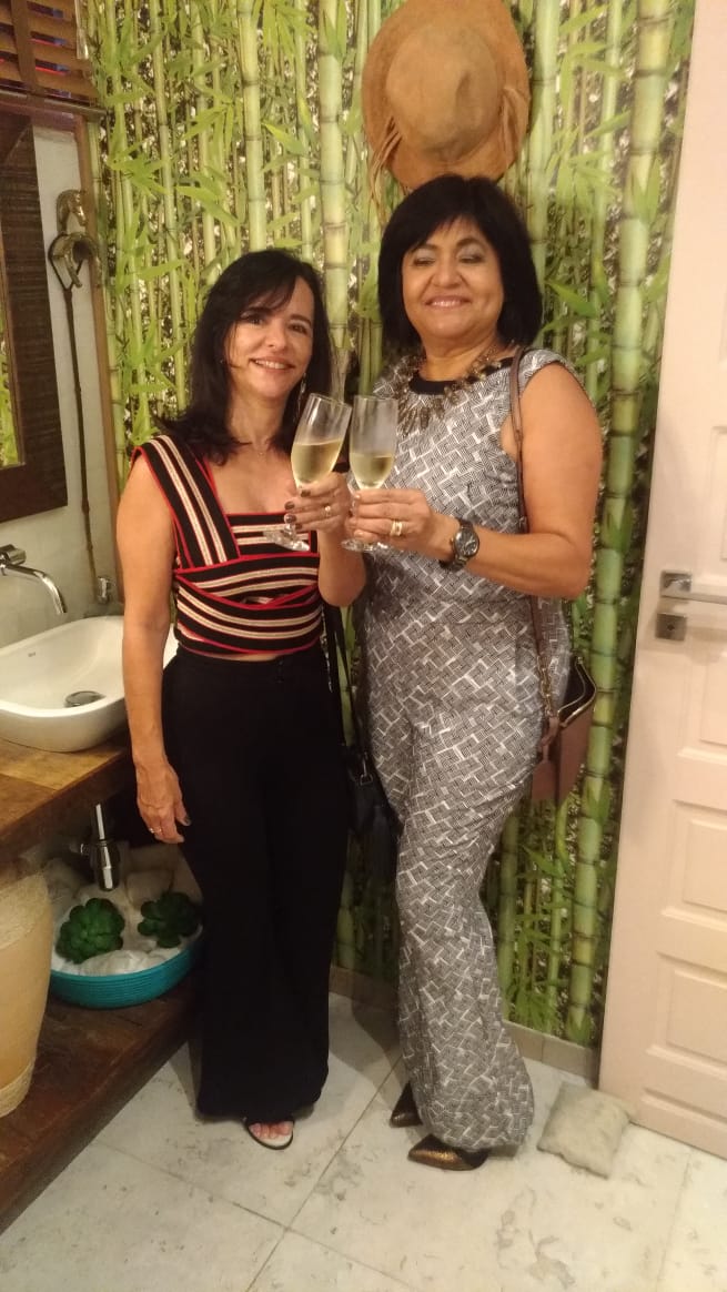 Virgínia Vila Nova e Rosa festejam sucesso na Mostra Morar Mais por Menos, em Salvador