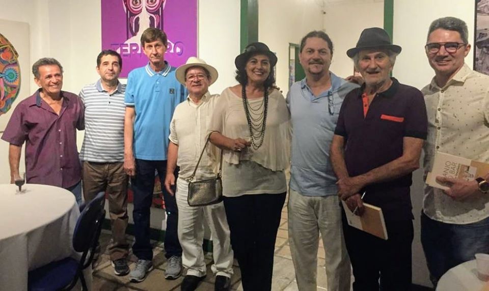 Escritor  Antonio Brasileiro lança novo livro de poesia  no MAC
