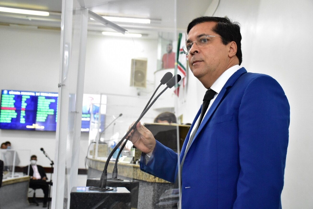 Nova Mesa da Câmara de Feira de Santana reduz em 30% o gasto de combustível nos veículos oficiais - Vimarsana News