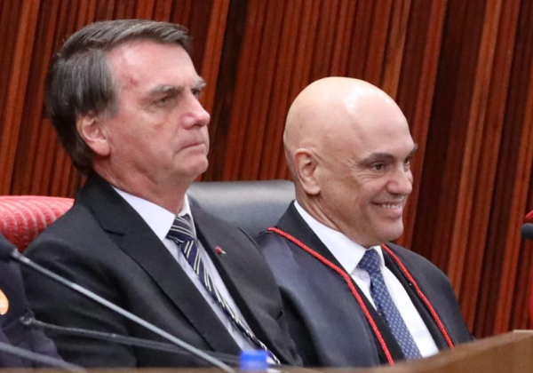 Moraes nega pedido da defesa de Bolsonaro para suspender processo sobre tentativa de golpe
