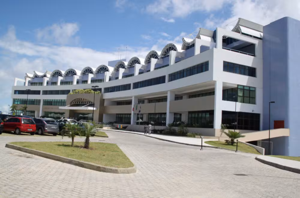 Ministério Público da Bahia denuncia três pessoas por abandono de idosa