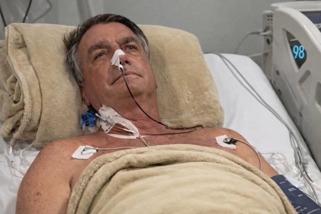 Bolsonaro passa por endoscopia nesta quarta e médicos avaliam alta para quinta-feira