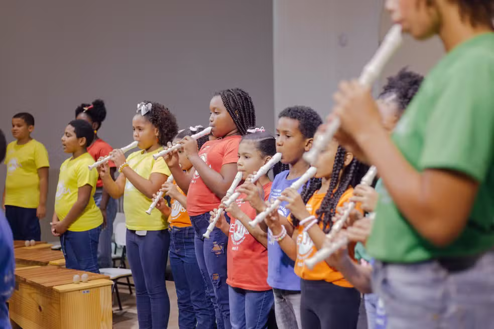 Neojiba abre 490 vagas gratuitas de iniciação musical para crianças, adolescentes e jovens em cidades da Bahia