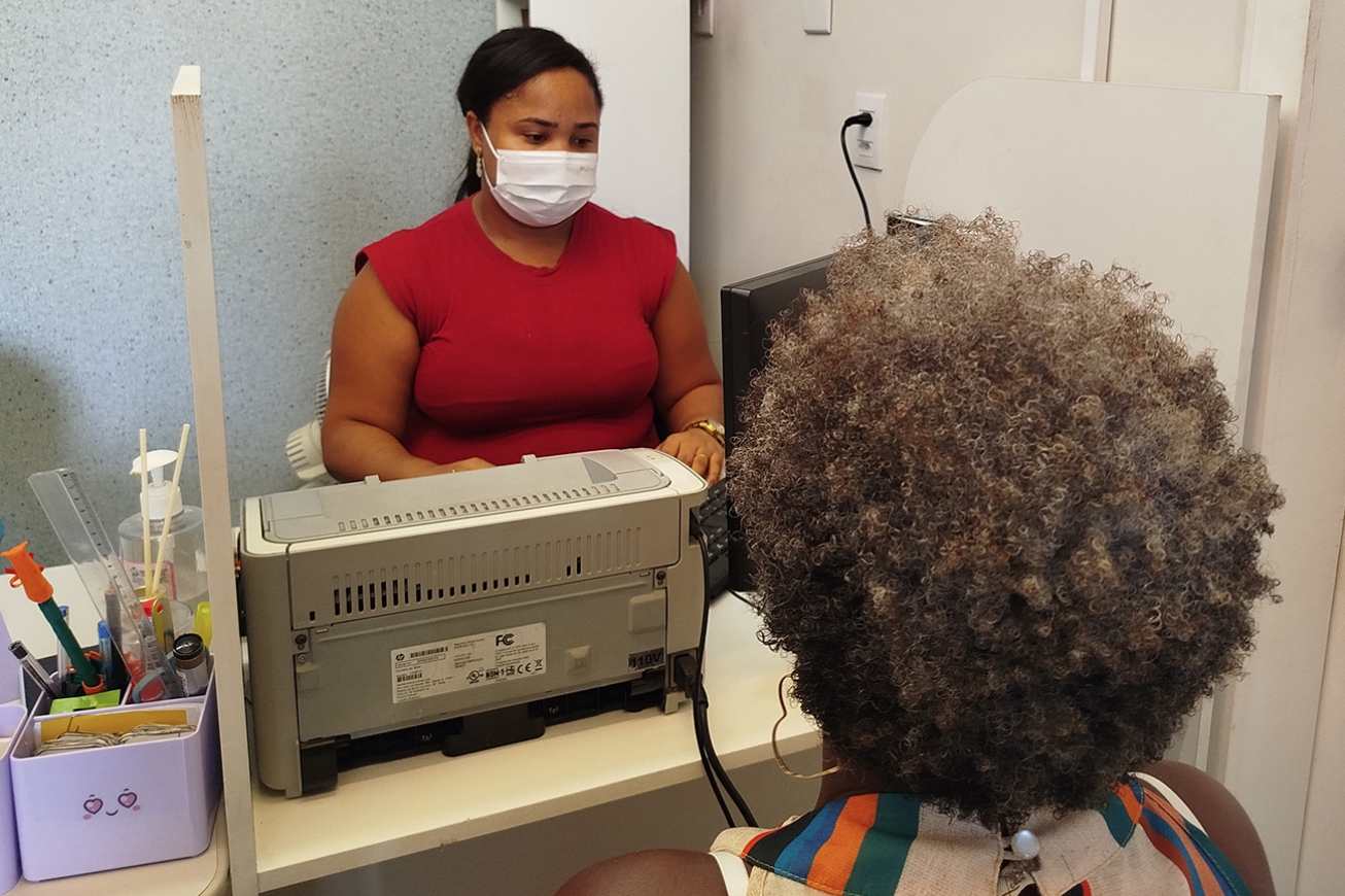 Secretaria da Mulher e CRMQ fortalecem rede de enfrentamento à violência contra mulheres, em Feira