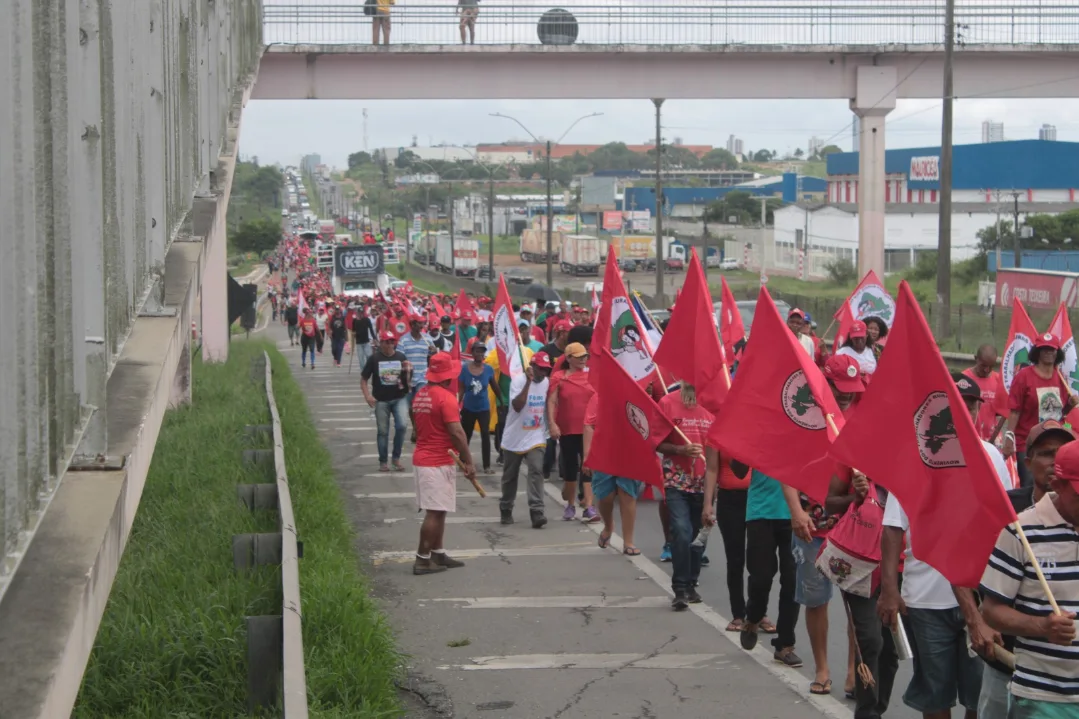 MST inicia marcha estadual pela Reforma Agrária com saída de Feira de Santana rumo a Salvador