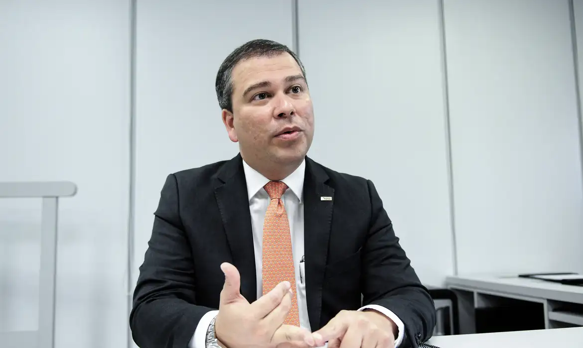 Polícia Federal aponta que ex-presidente do BRB acertou propina de R$ 146 mi, com Vorcaro