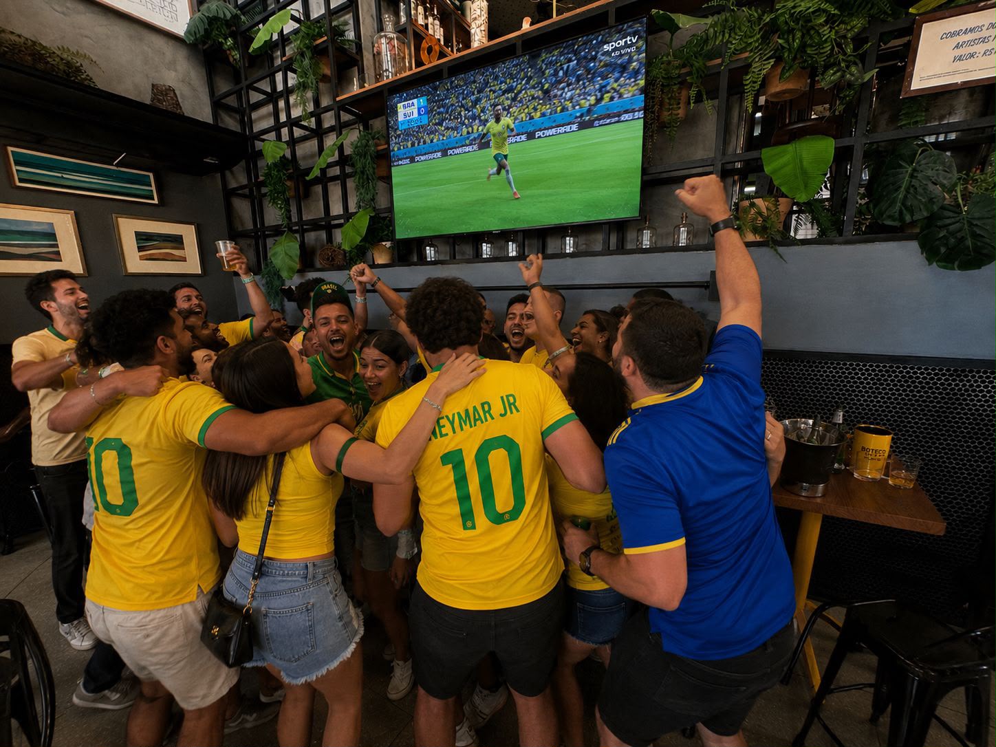 Bar da TeTê convoca torcedores para a Copa com chopp Brahma dobrado 
