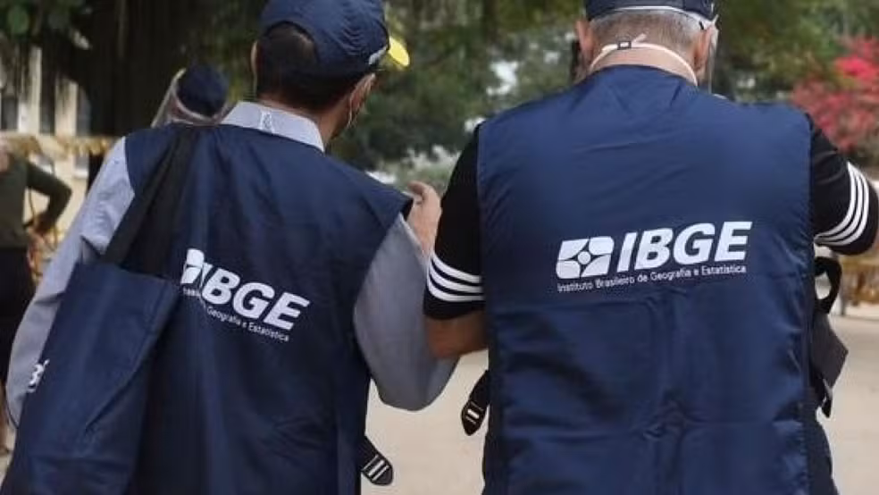 IBGE lança seleção com 969 vagas na Bahia e salários de até R$ 5,2 mil