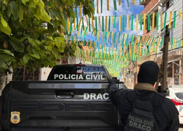 Operação Maré Vermelha bloqueia R$ 100 milhões e prende 16 suspeitos de tráfico e lavagem de dinheiro