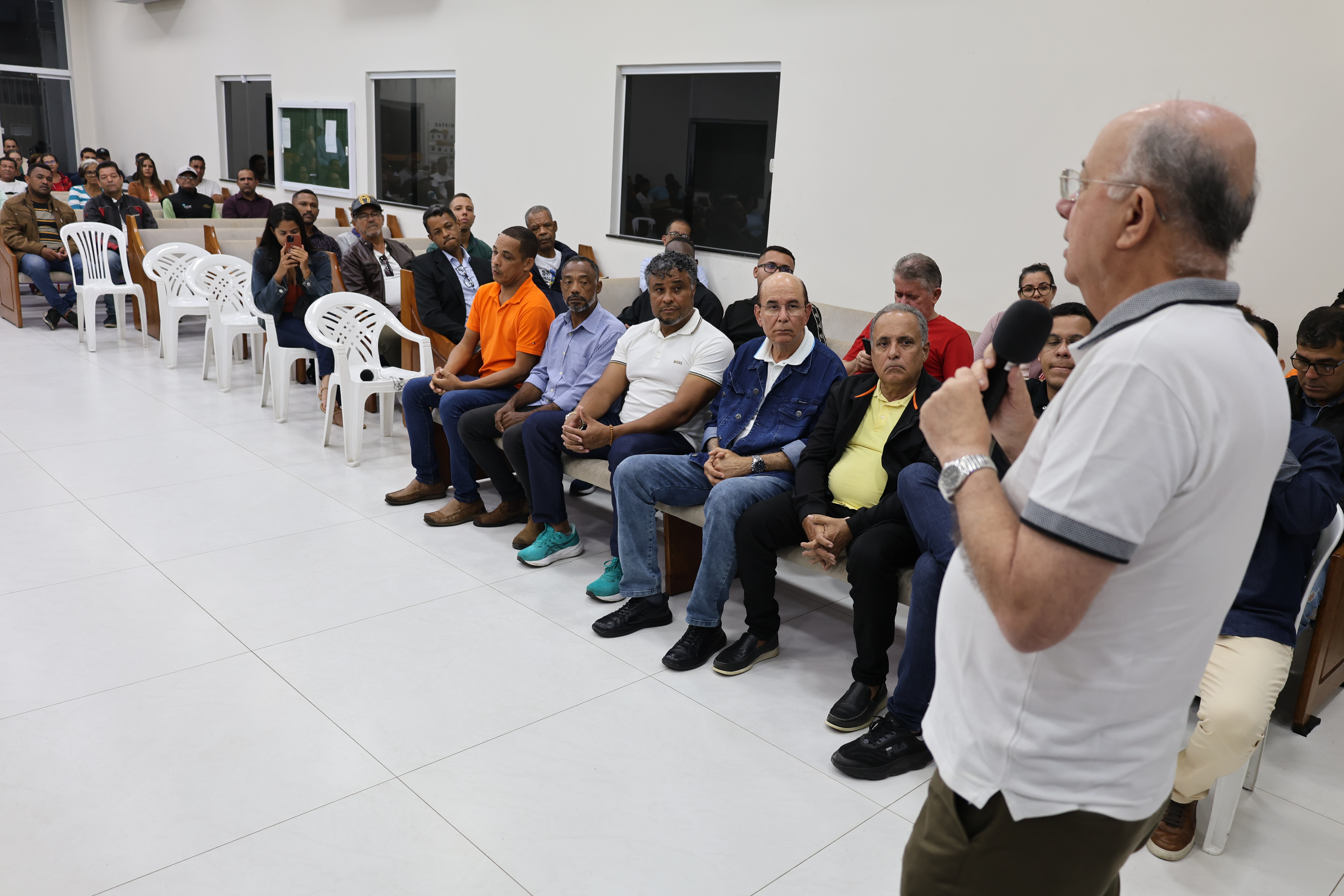 Reunião entre Prefeitura de Feira e moradores do Panorama pauta soluções de drenagem para o bairro
