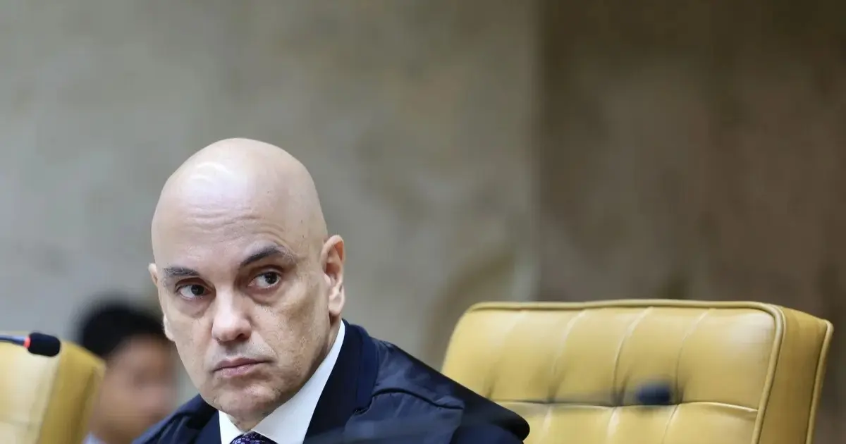 Moraes determina que Exército entregue à PF armas registradas em nome de Bolsonaro